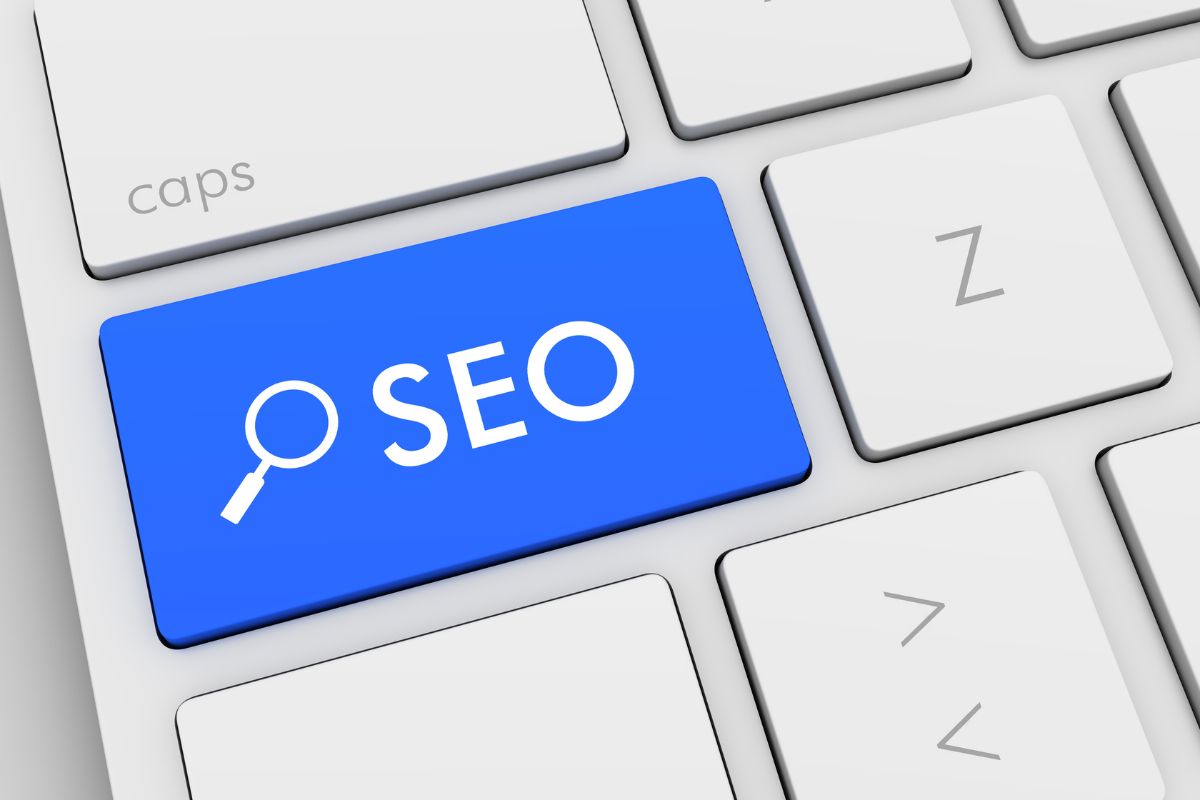 Agência de SEO: se destaque em meio à multidão!